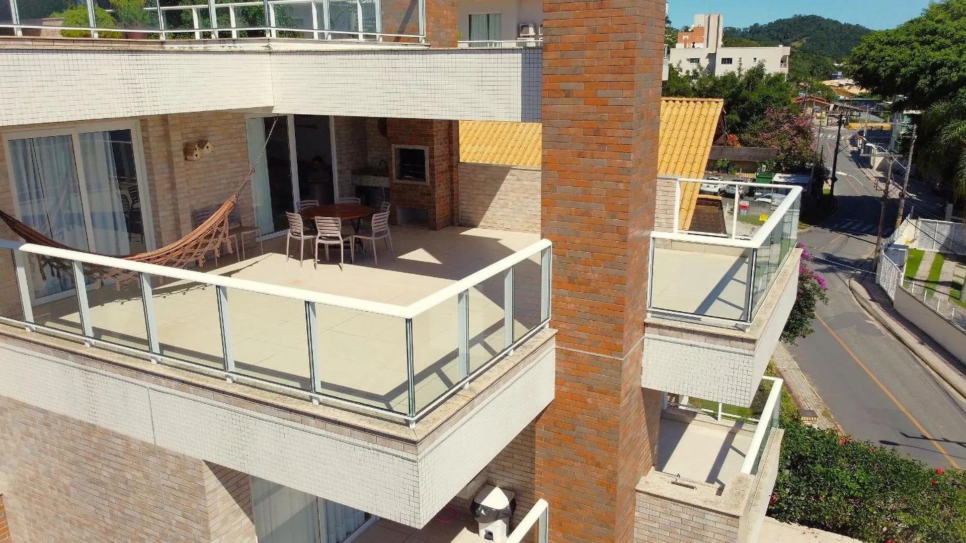 1083 - Apartamento Com Vista Para O Mar Em Bombinhas Brésil