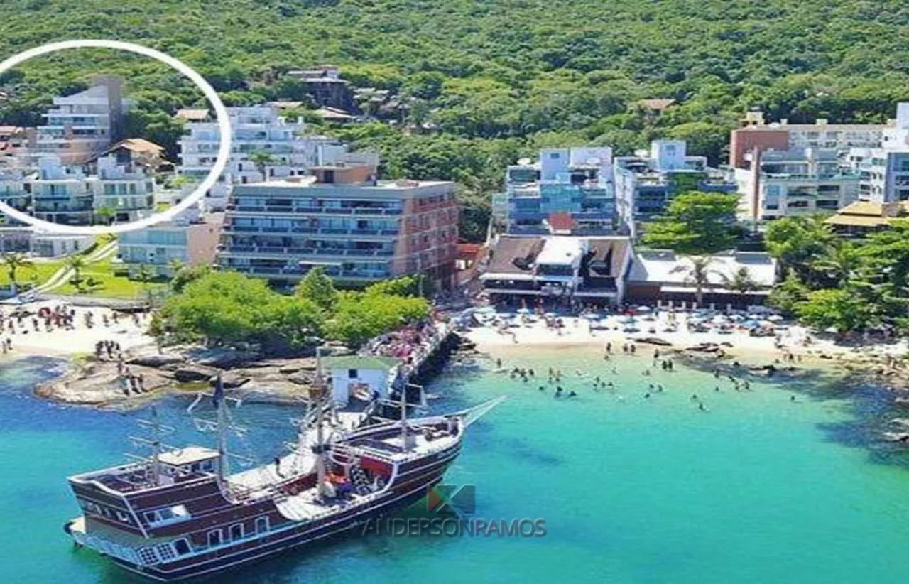1083 - Apartamento Com Vista Para O Mar Em Bombinhas
